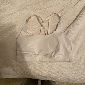 Lululemon sports bra size 6
